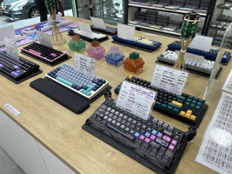 The shop showcasing the keyboards