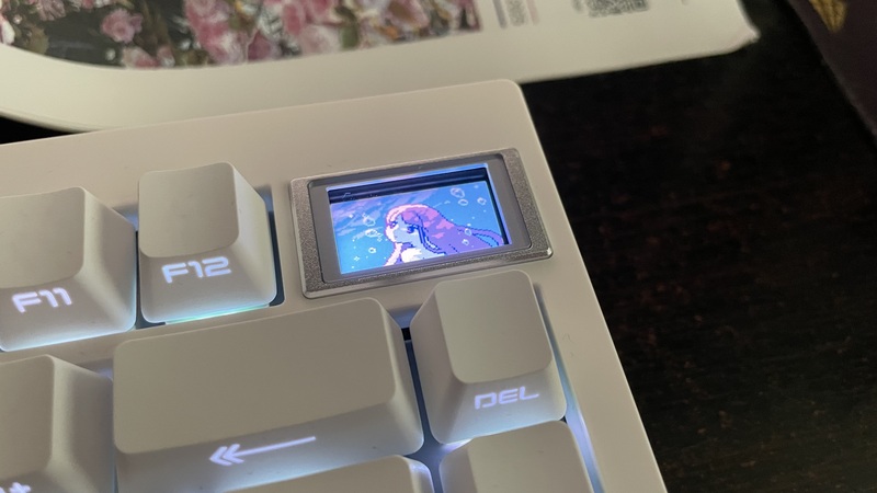 Keyboard screen displaying the custom image